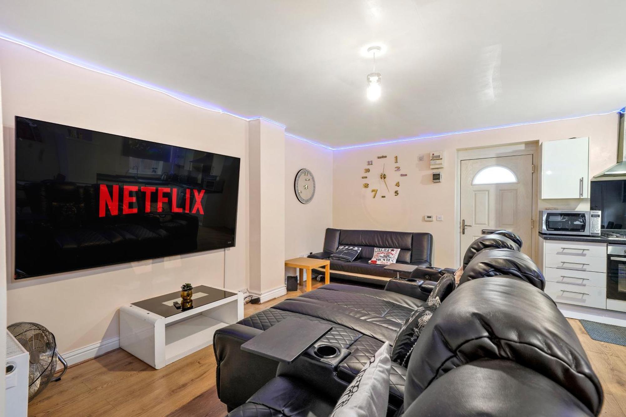 Lt Properties: Unique Bungalow-style In Luton Centre *