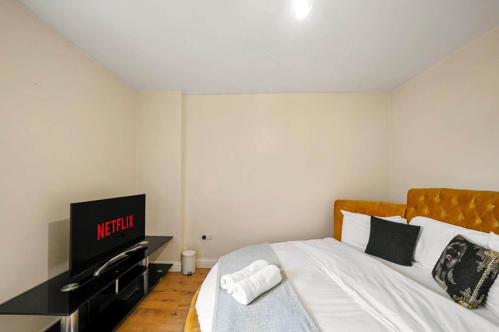 Apartment Lt Properties: Unique Bungalow-style In Luton Centre